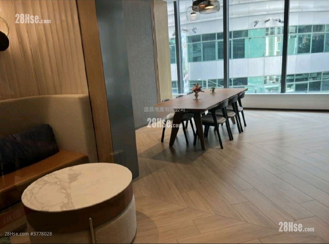 Uptify Sell Studio , 1 Bathroom 172 ft²