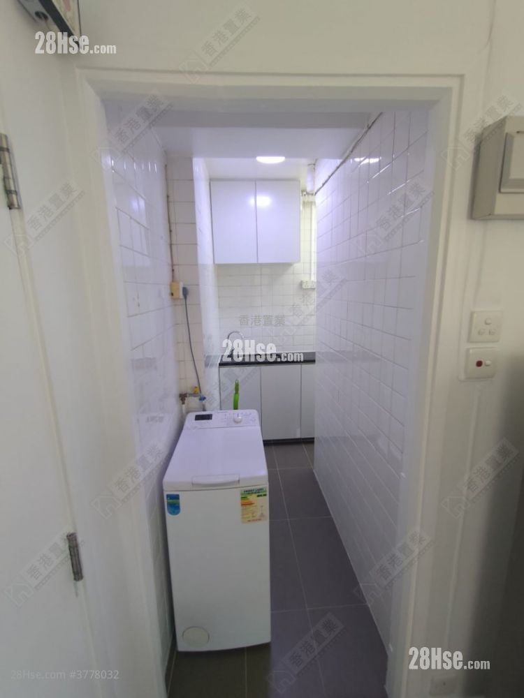 Fook Moon Building Rental 2 Bedrooms , 1 Bathroom 343 ft²