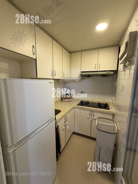 Full Hang Court Rental 2 Bedrooms 354 ft²