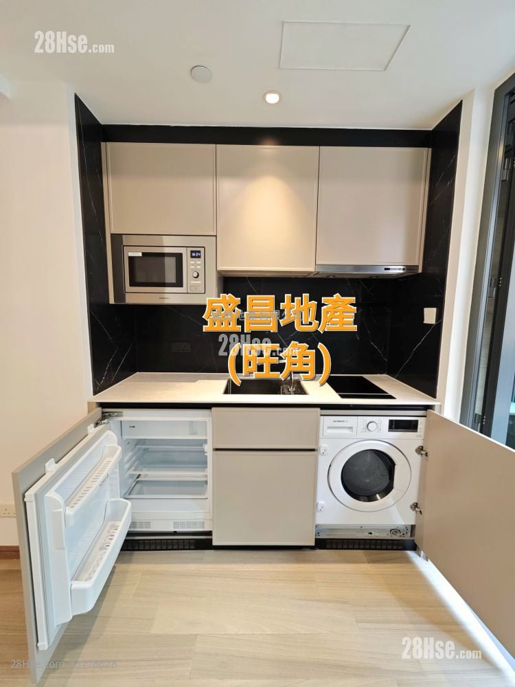 Uptify Sell Studio , 1 Bathroom 172 ft²