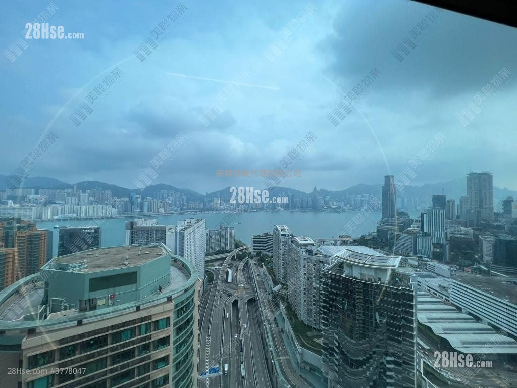 Royal Peninsula Sell 3 Bedrooms , 2 Bathrooms 1,043 ft²