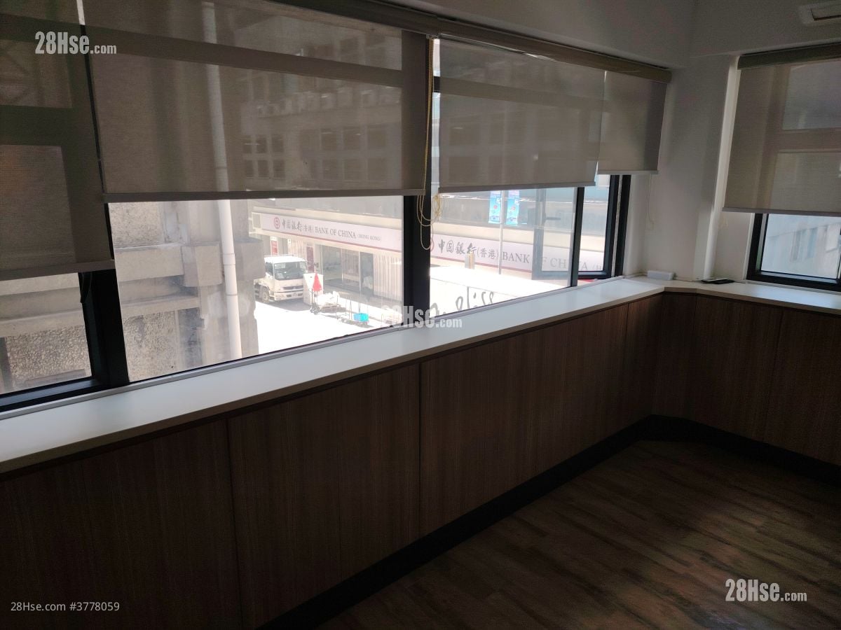 Kwai Shing Industrial Building  Sell 1 Bedroom , 1 Toilet 135 ft²