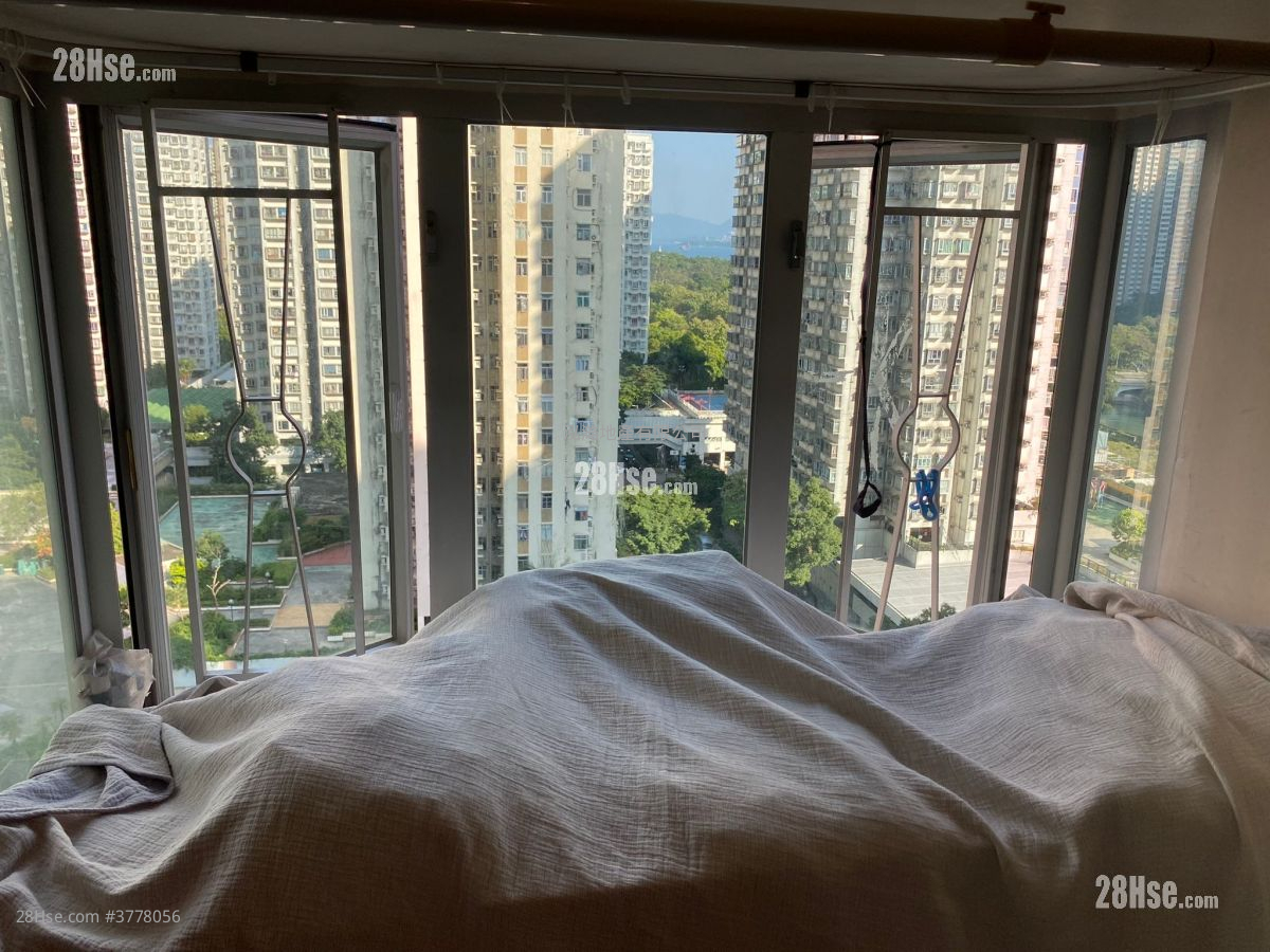 Tai Po Centre Sell 2 Bedrooms , 1 Bathroom 361 ft²