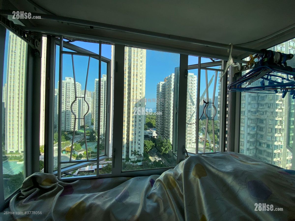 Tai Po Centre Sell 2 Bedrooms , 1 Bathroom 361 ft²