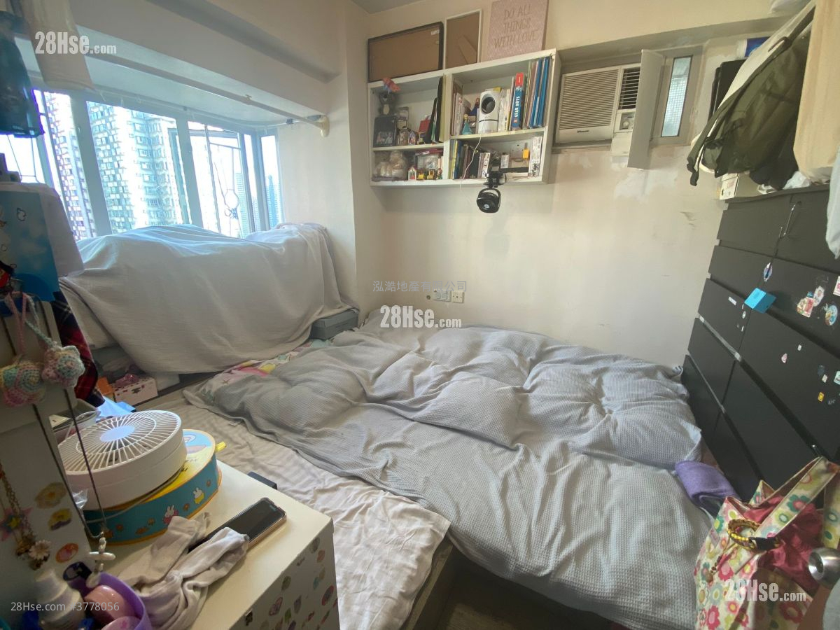 Tai Po Centre Sell 2 Bedrooms , 1 Bathroom 361 ft²