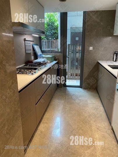 Ontolo Sell 3 Bedrooms 1,298 ft²