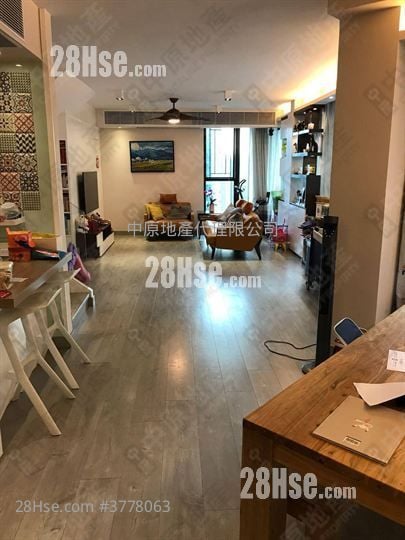 Royal Ascot Sell 3 Bedrooms , 3 Bathrooms 1,479 ft²