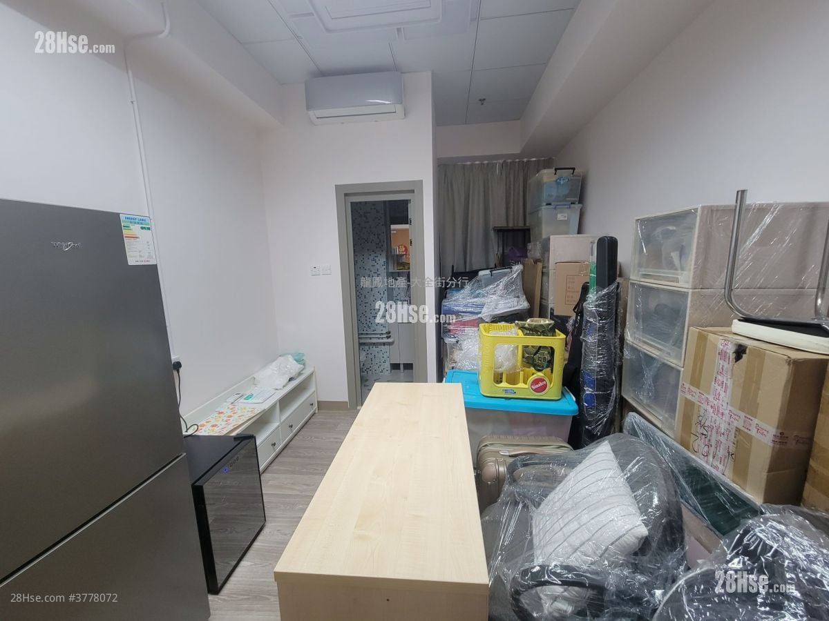 Walnut 9 Sell Studio , 1 Toilet