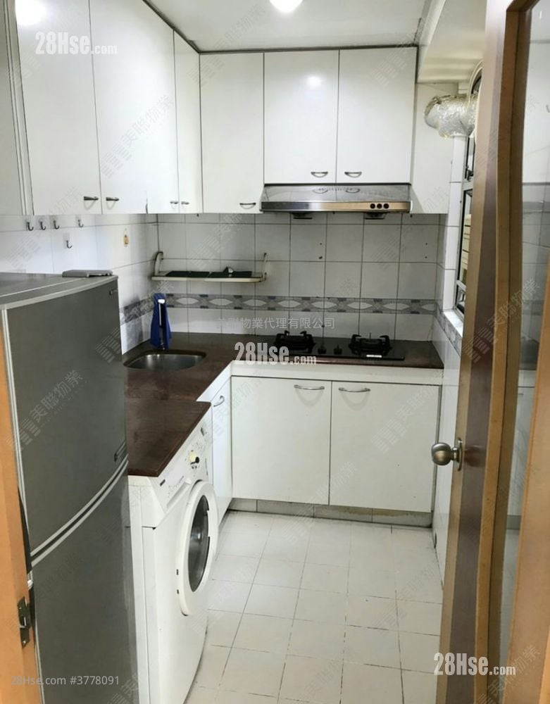 Well On Garden Sell 3 Bedrooms , 1 Bathroom 502 ft²