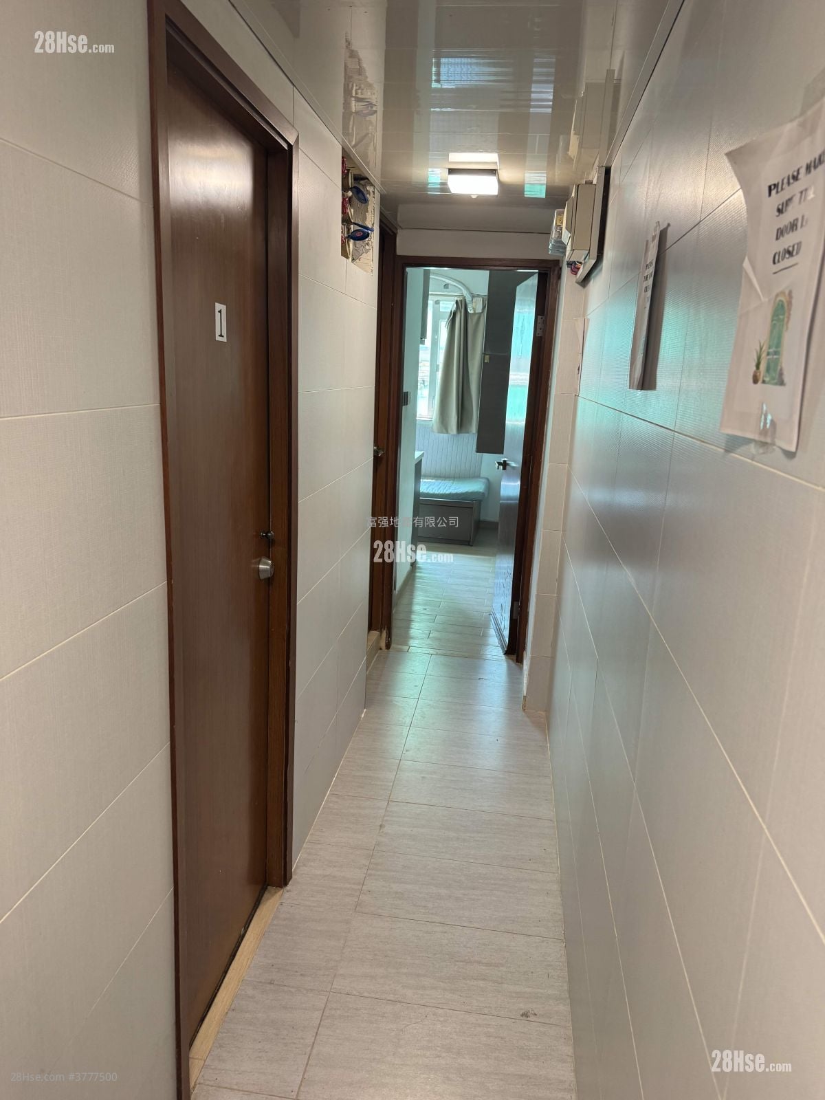Cheong Ip Building Sell 3 Bedrooms 445 ft²