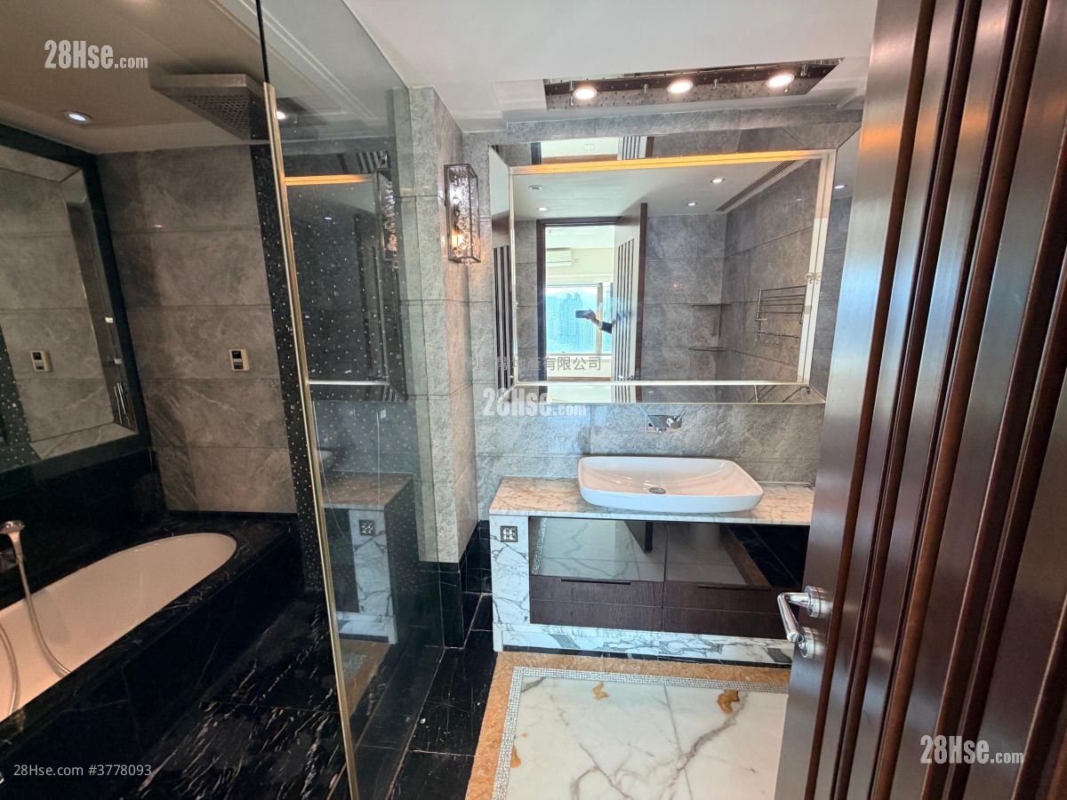 Celestial Heights Sell 4 Bedrooms , 3 Bathrooms 1,746 ft²