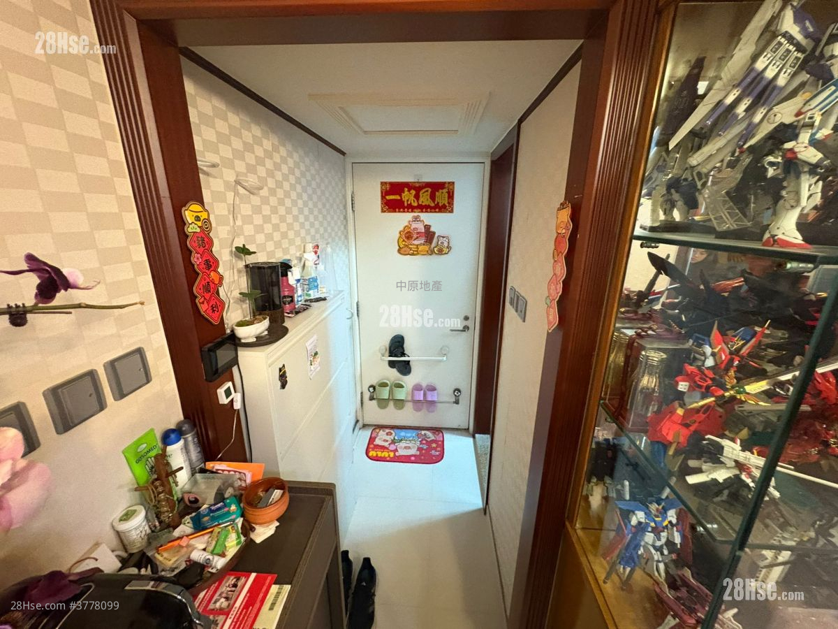 天富苑 售盘 3 房 650 平方尺