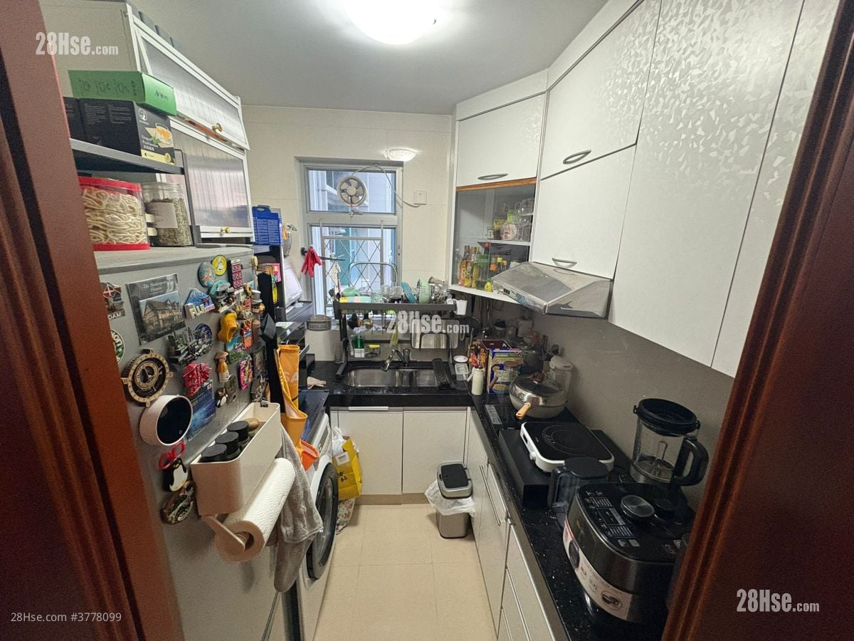 天富苑 售盘 3 房 650 平方尺