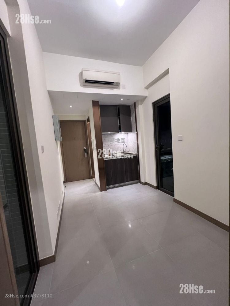 AVA228 租盘 1 房 249 平方尺