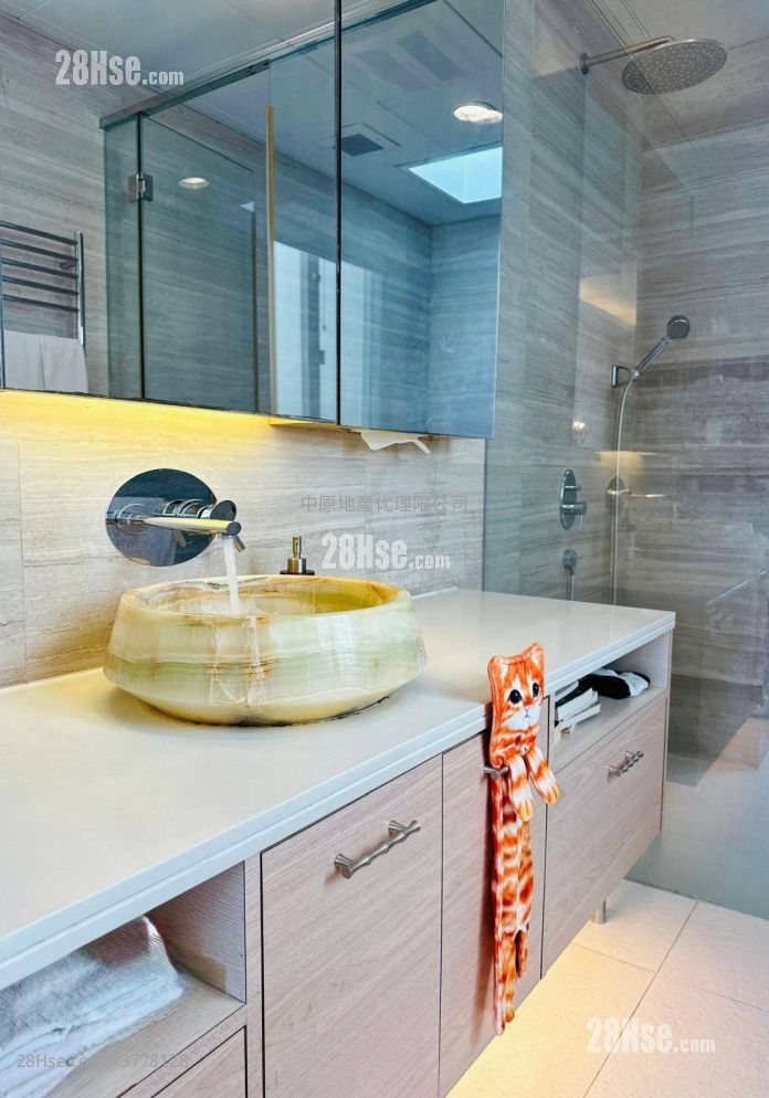 聚豪天下 售盘 4 房 , 3 浴室 2,447 平方尺