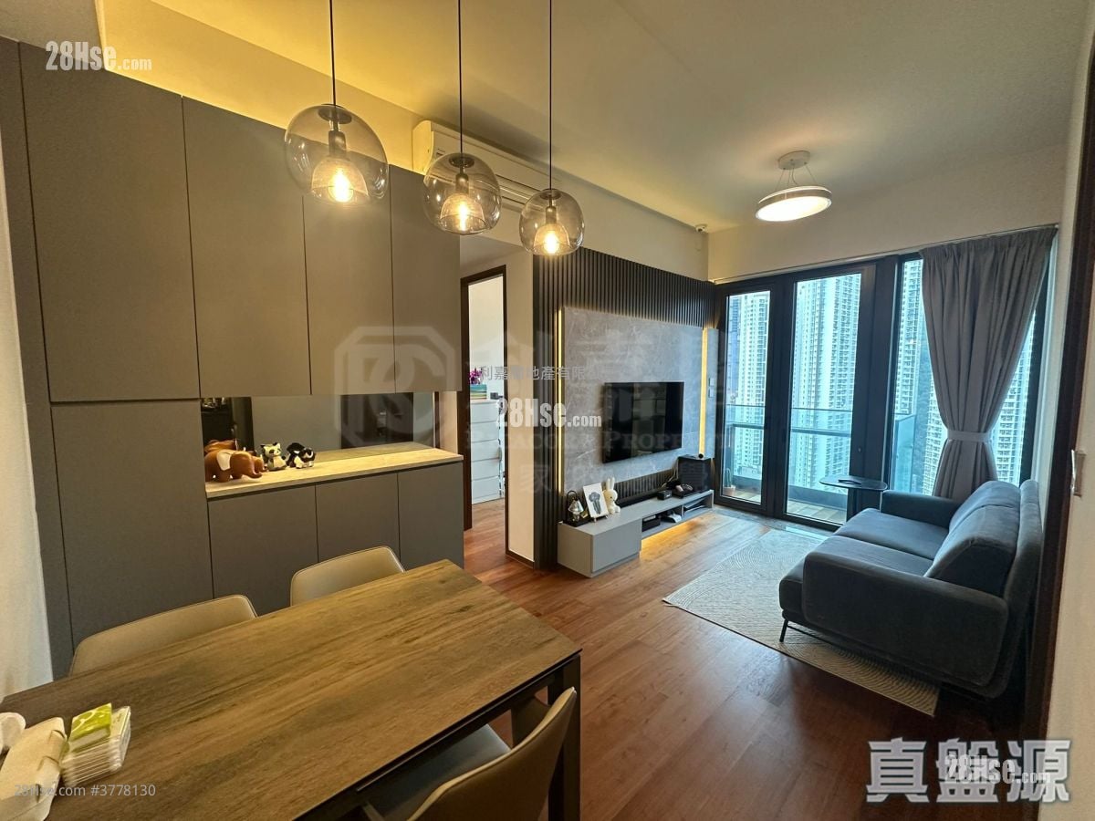 Maya Sell 2 Bedrooms , 1 Bathroom 495 ft²