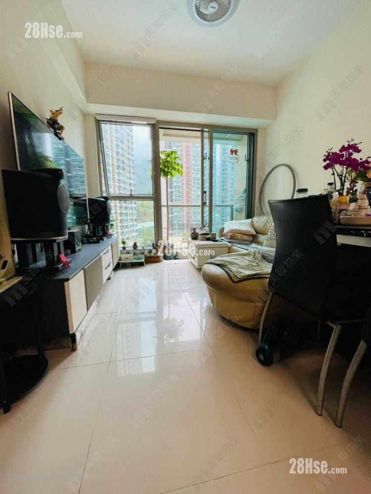 银湖天峰 售盘 3 房 , 2 浴室 700 平方尺