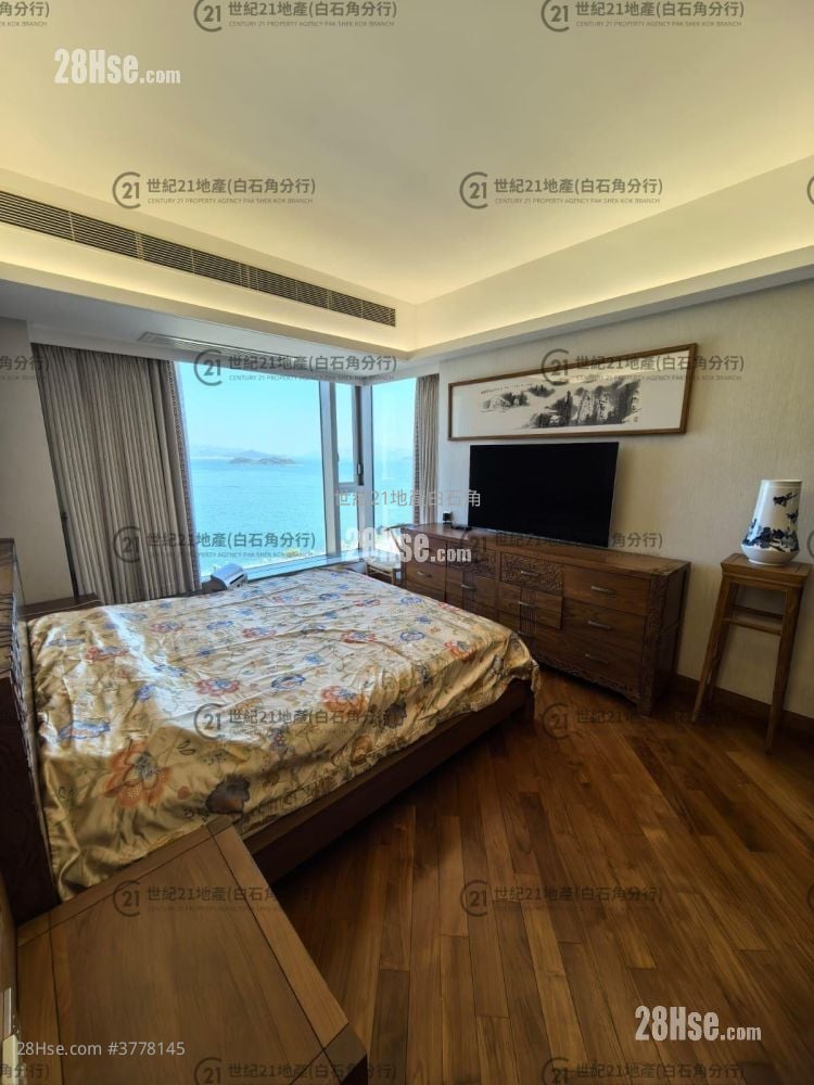 Mayfair By The Sea Rental 4 Bedrooms , 3 Bathrooms 1,419 ft²