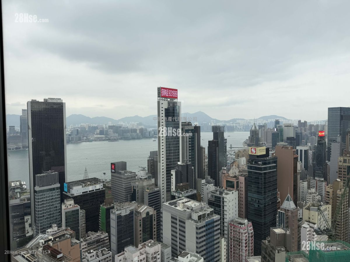 萃峰 售盘 3 房 1,185 平方尺