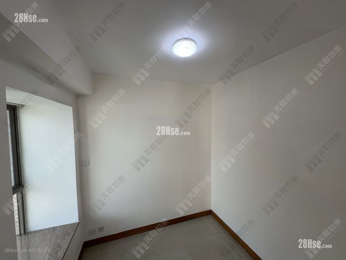 The Grandiose Sell 2 Bedrooms , 1 Bathroom 470 ft²