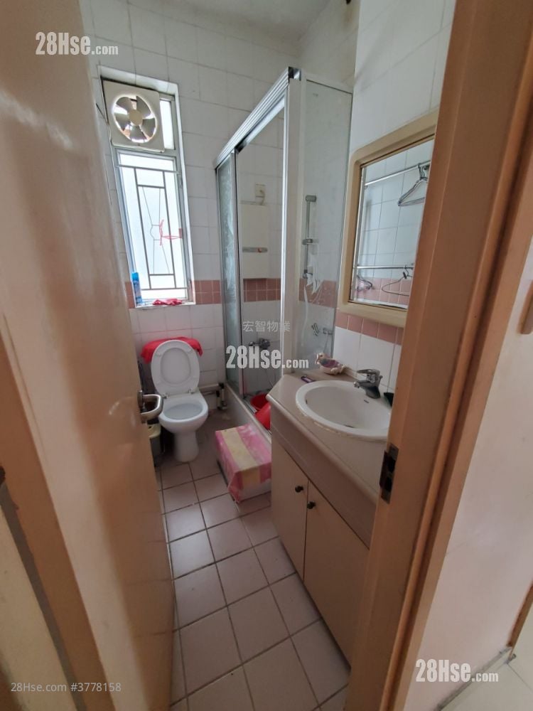 Aldrich Garden Sell 3 Bedrooms , 2 Bathrooms 592 ft²