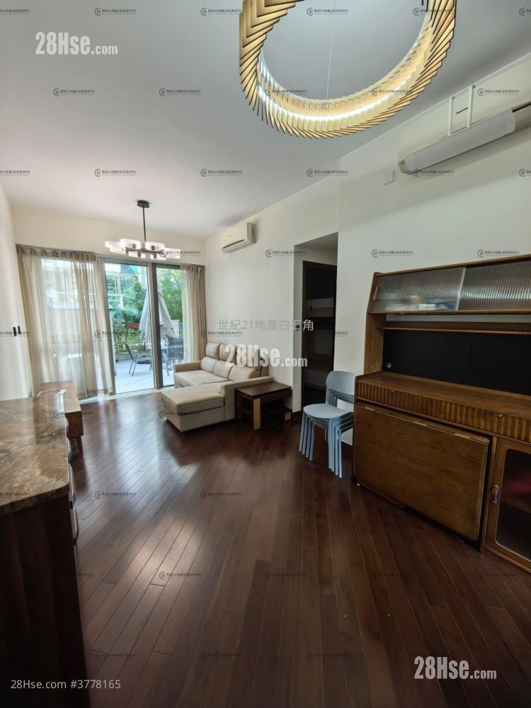 Mayfair By The Sea Rental 3 Bedrooms , 2 Bathrooms 668 ft²