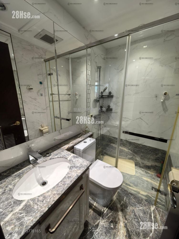 Mayfair By The Sea Rental 3 Bedrooms , 2 Bathrooms 668 ft²