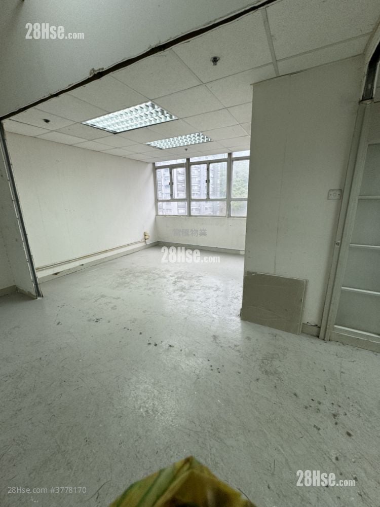 Yale Industrial Centre Rental 1 Bedroom , 2 Toilets