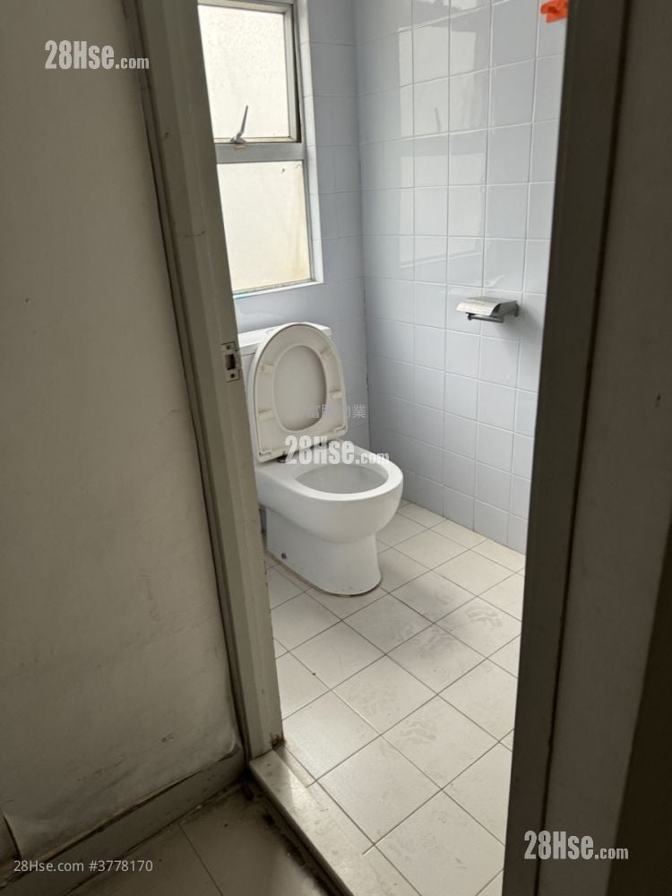 Yale Industrial Centre Rental 1 Bedroom , 2 Toilets