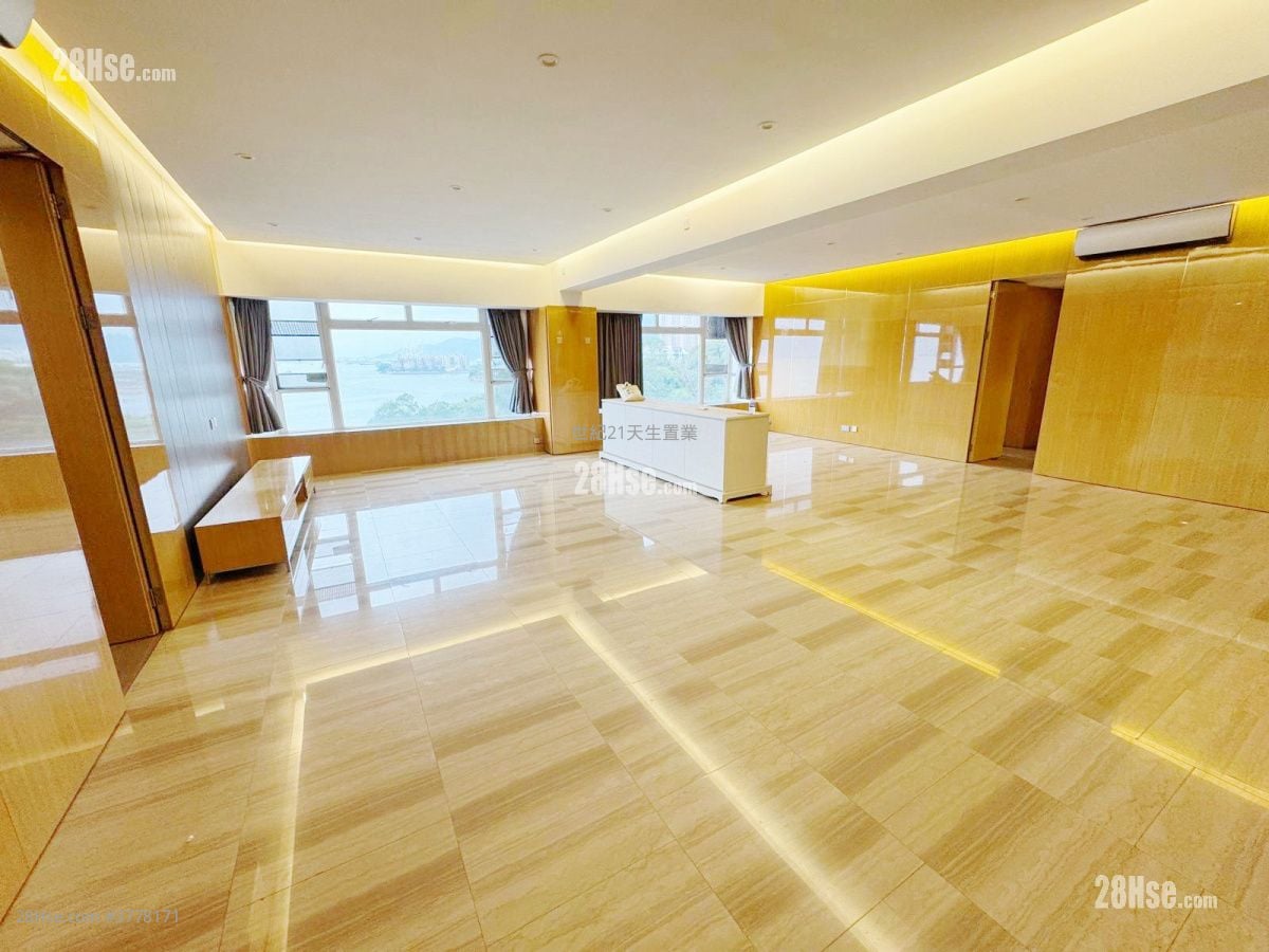 Aqua Blue Rental 5+ Bedrooms , 5+ Bathrooms 2,456 ft²