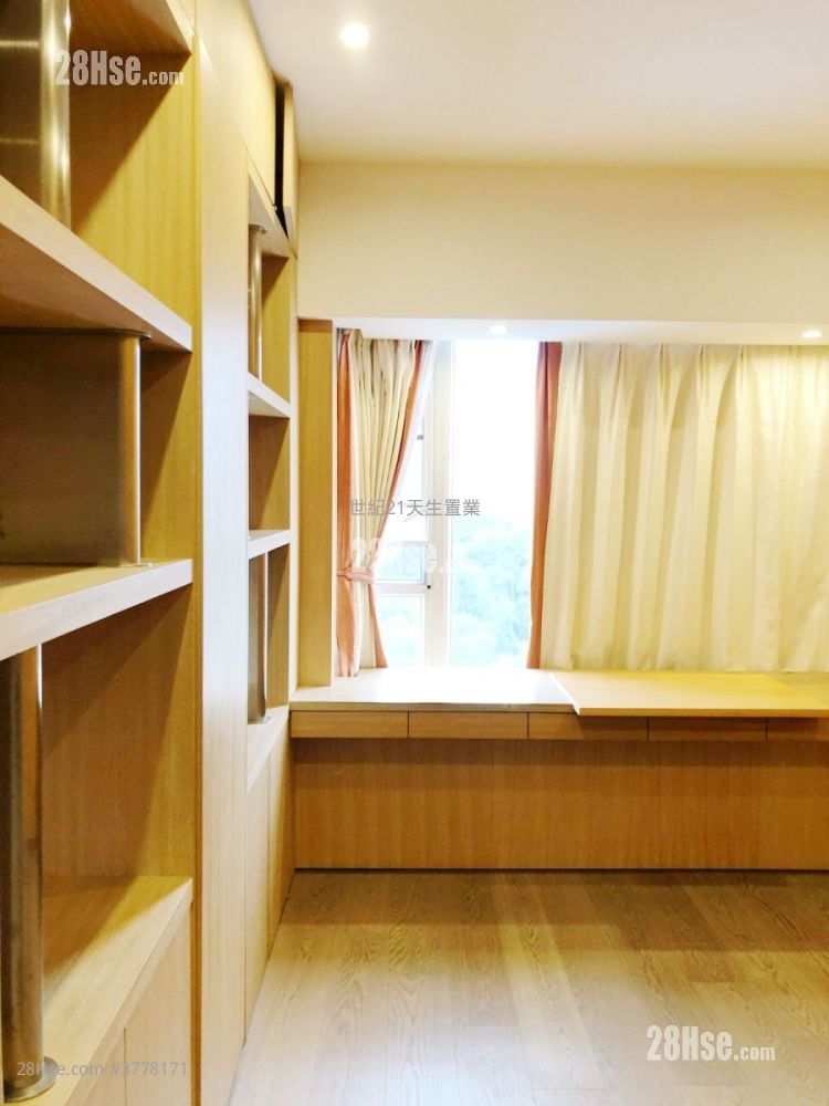 Aqua Blue Rental 5+ Bedrooms , 5+ Bathrooms 2,456 ft²