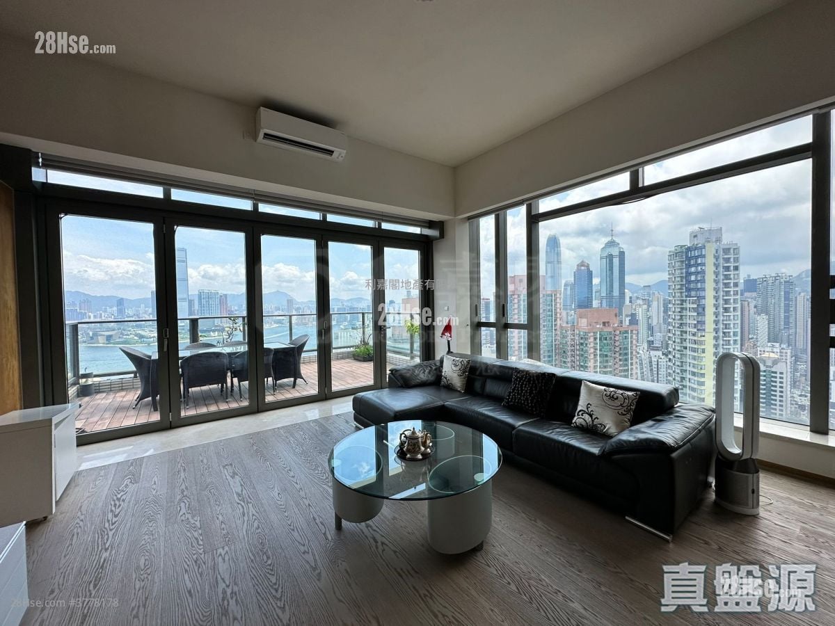 Soho 189 Sell 3 Bedrooms , 2 Bathrooms 1,569 ft²