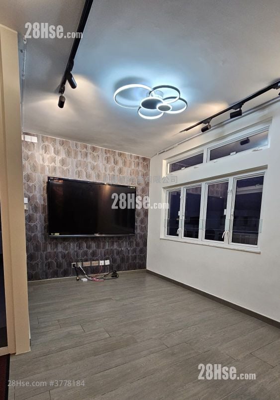Heng Fa Chuen Rental 3 Bedrooms , 2 Bathrooms 839 ft²