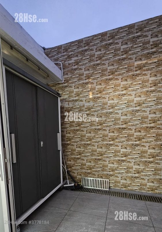 Heng Fa Chuen Rental 3 Bedrooms , 2 Bathrooms 839 ft²