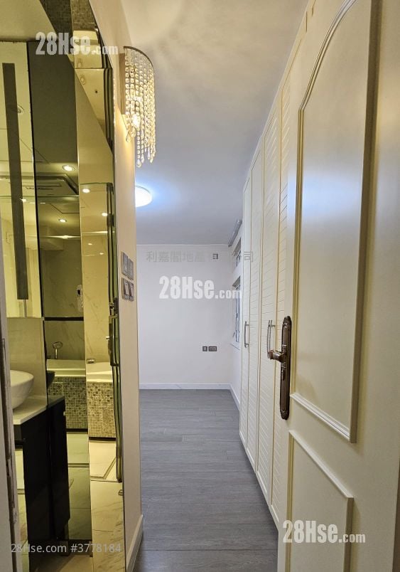 Heng Fa Chuen Rental 3 Bedrooms , 2 Bathrooms 839 ft²