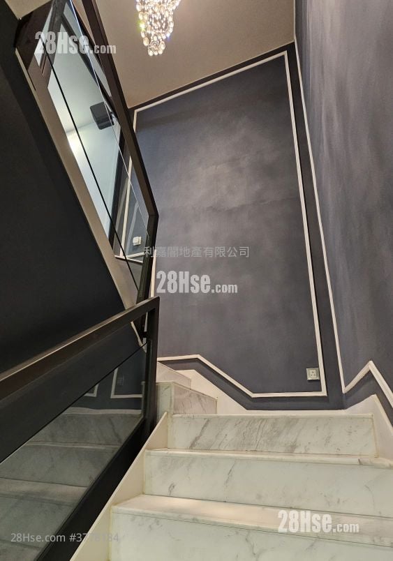 Heng Fa Chuen Rental 3 Bedrooms , 2 Bathrooms 839 ft²