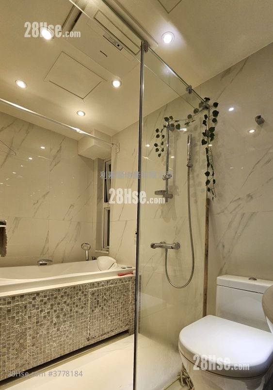 Heng Fa Chuen Rental 3 Bedrooms , 2 Bathrooms 839 ft²