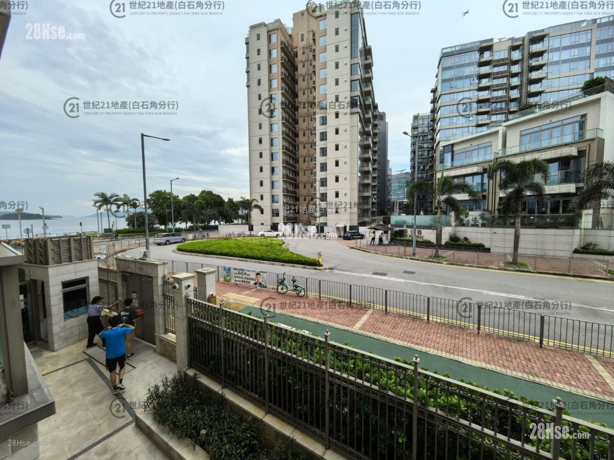 Mayfair By The Sea Sell 3 Bedrooms , 2 Bathrooms 768 ft²