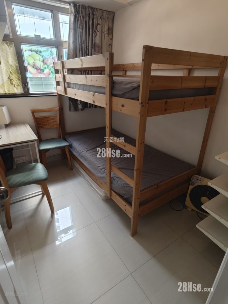 Wan Chai Rental 3 Bedrooms , 2 Bathrooms 535 ft²