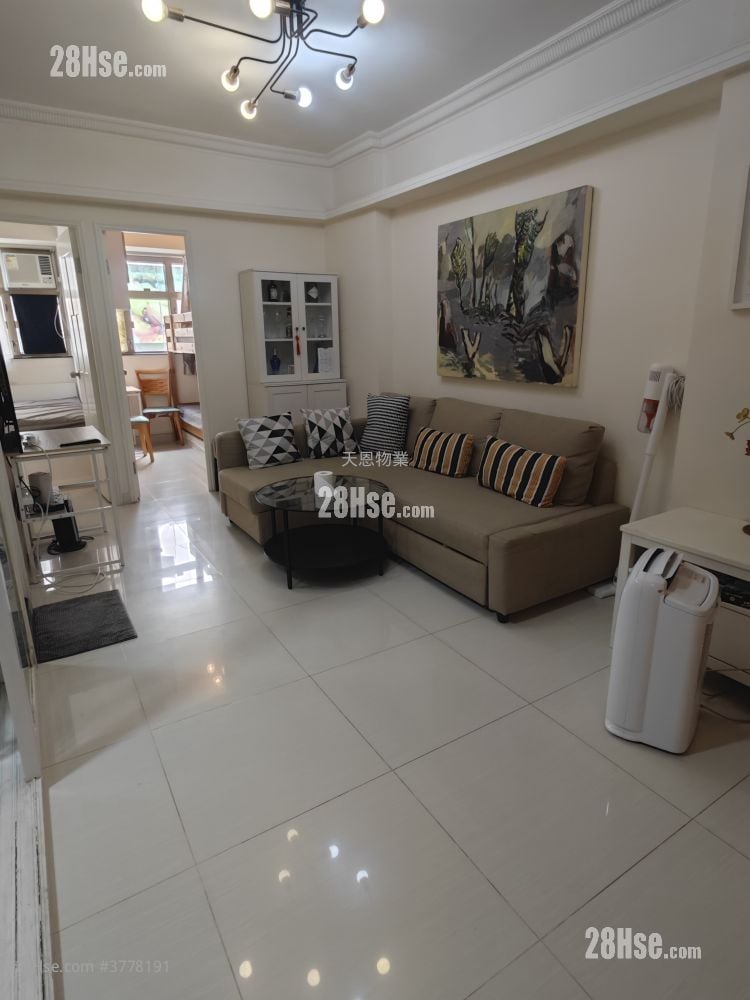 Wan Chai Rental 3 Bedrooms , 2 Bathrooms 535 ft²