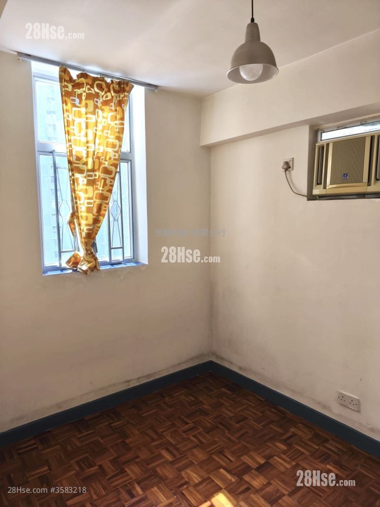 Cheerful Garden Sell 2 Bedrooms , 1 Bathroom 484 ft²