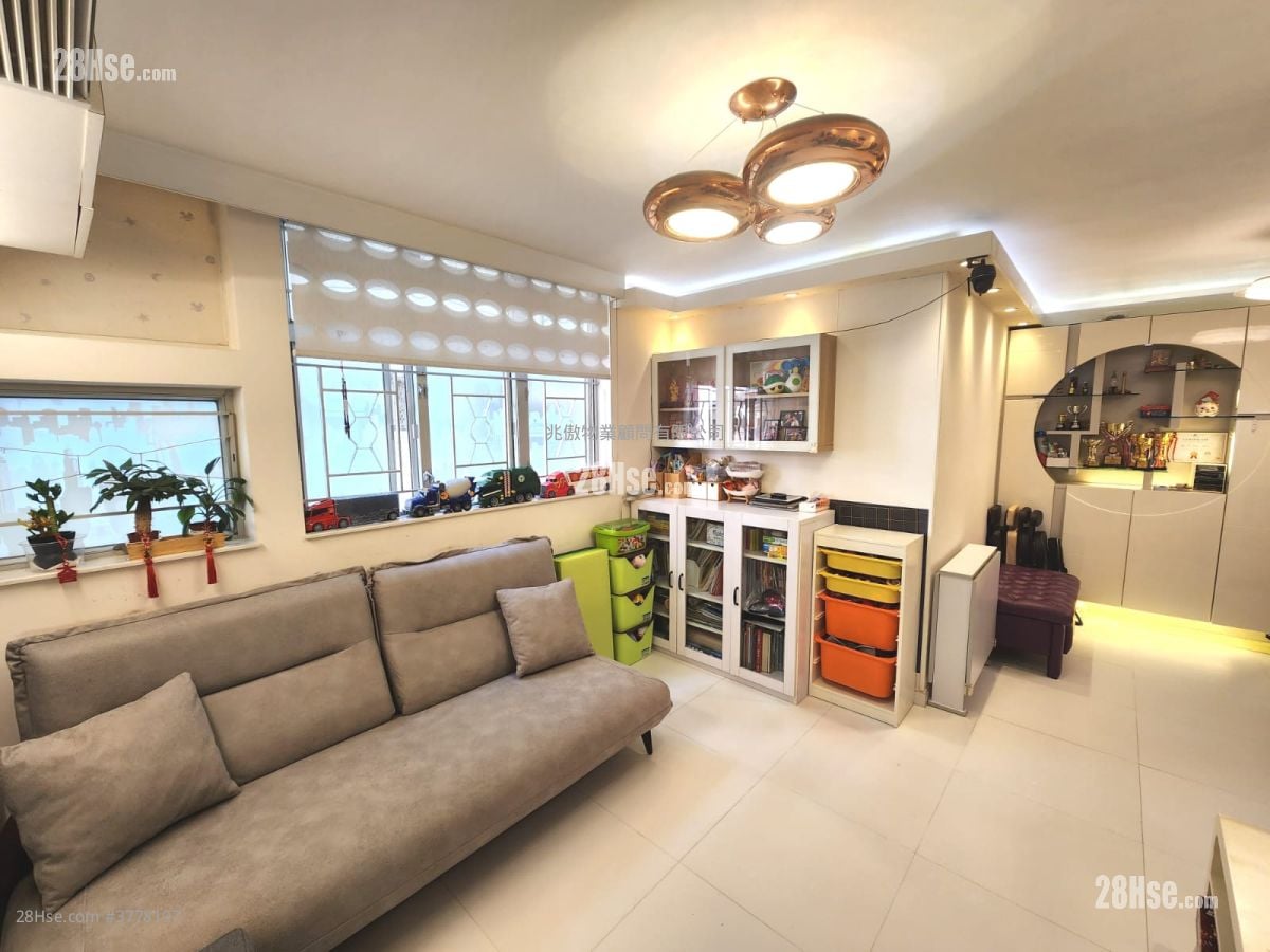 富荣花园 售盘 3 房 , 2 浴室 592 平方尺