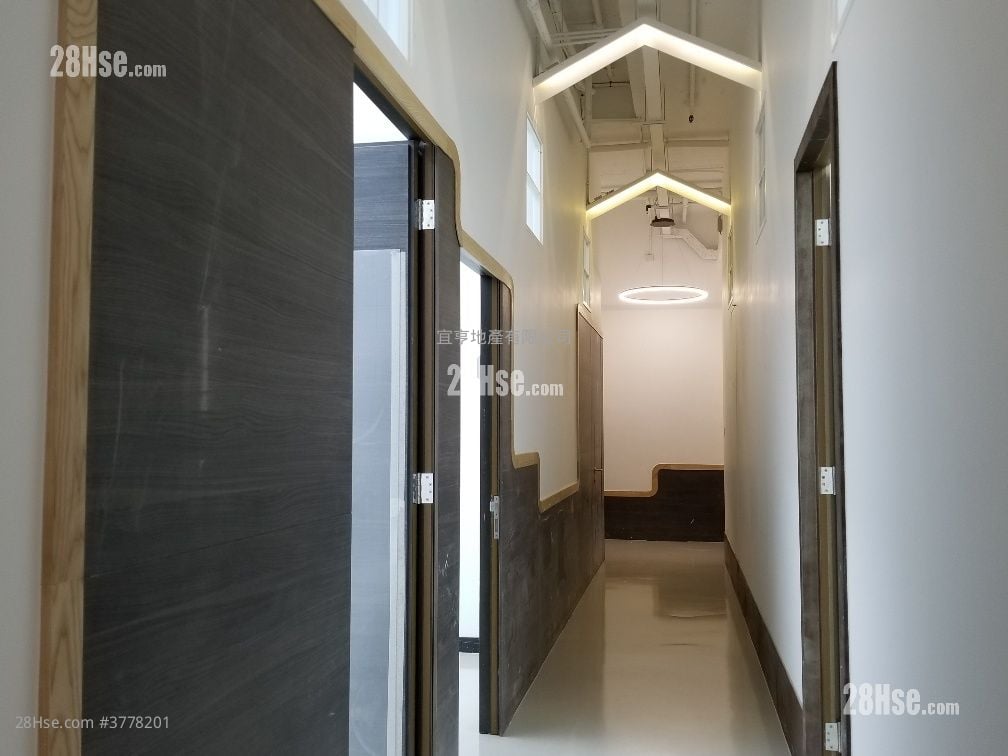 协兴工中 约256尺实用 同区最特色两层间隔 租8800