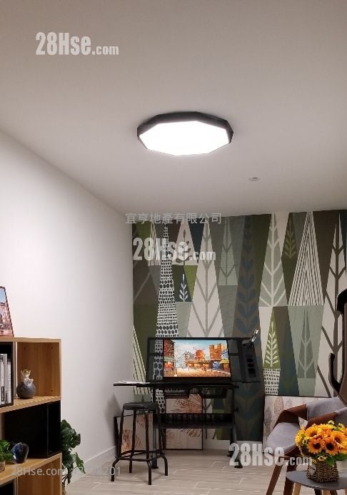 美高 约150尺 靓装修 豪华商务中心 租5200