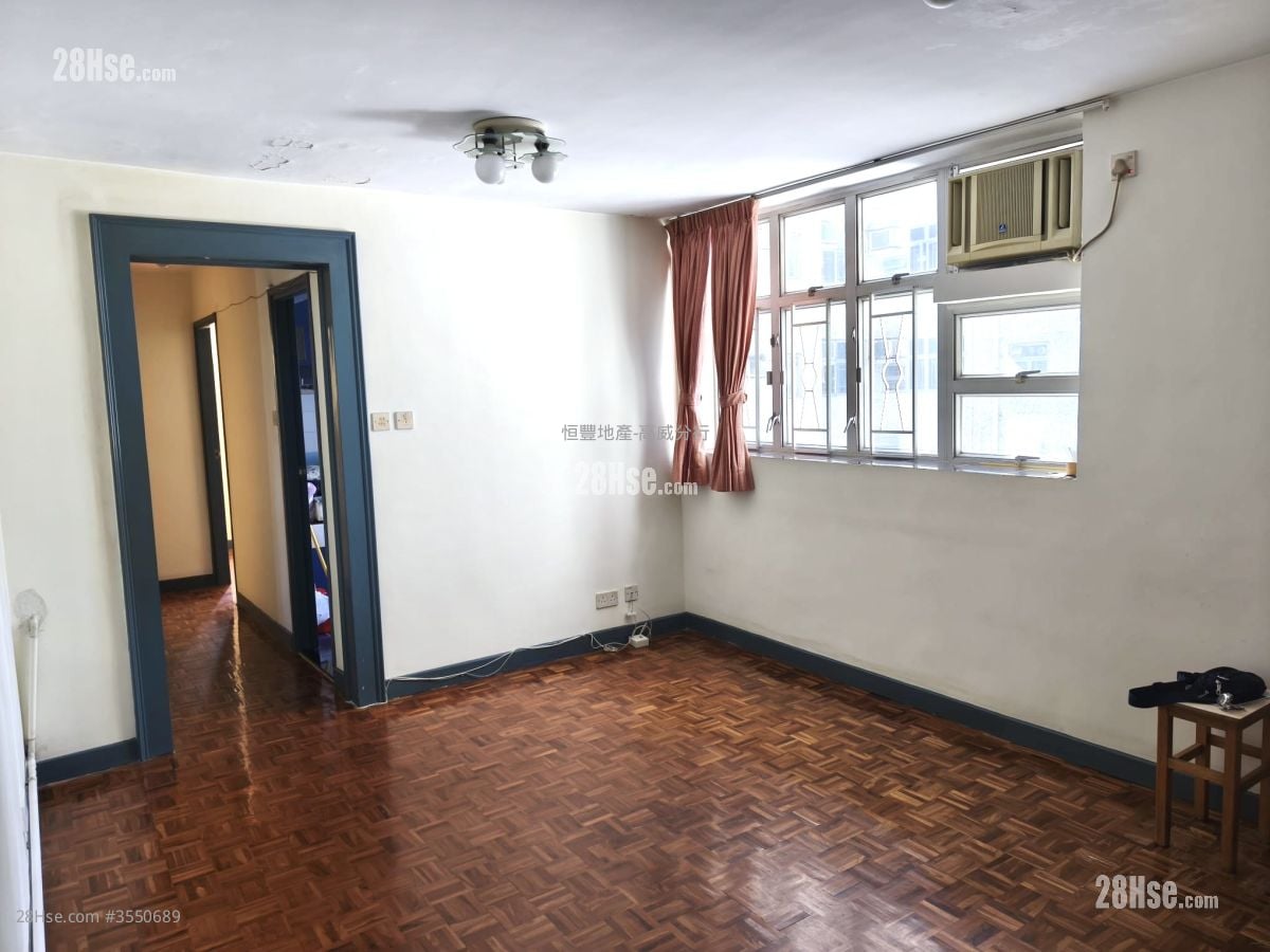 Cheerful Garden Sell 2 Bedrooms , 1 Bathroom 484 ft²