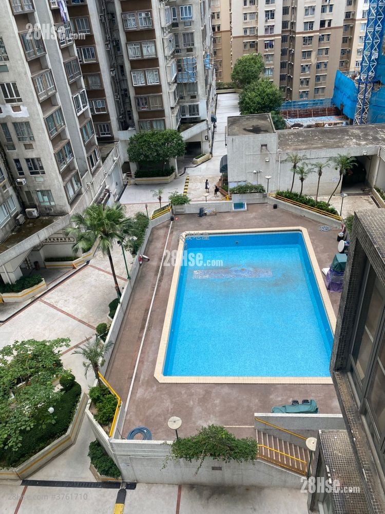 Tak Bo Garden Sell Studio , 1 Bathroom 253 ft²