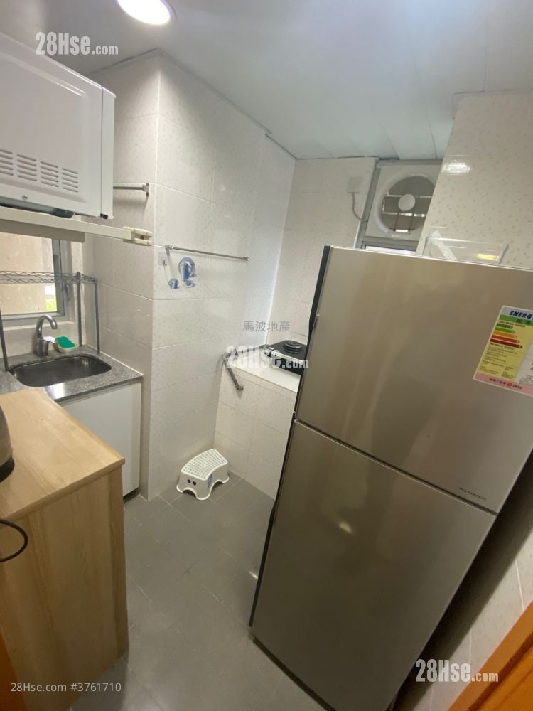 Tak Bo Garden Sell Studio , 1 Bathroom 253 ft²