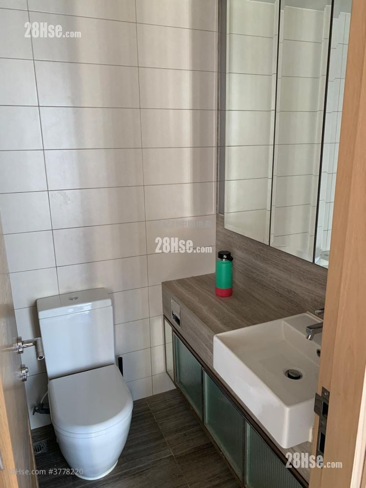 Island Crest Sell 2 Bedrooms , 1 Bathroom 559 ft²