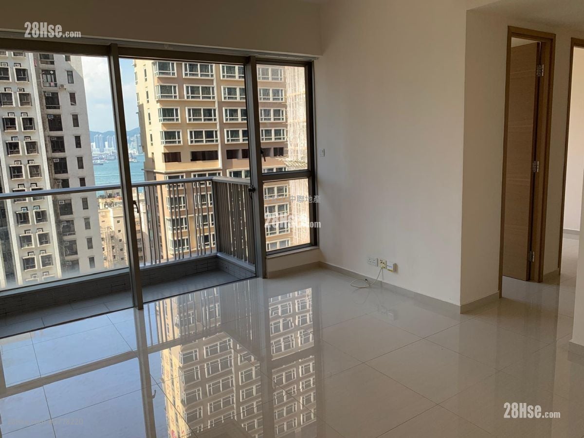 Island Crest Sell 2 Bedrooms , 1 Bathroom 559 ft²