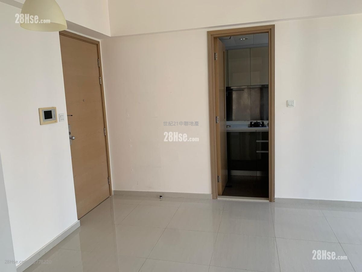 Island Crest Sell 2 Bedrooms , 1 Bathroom 559 ft²